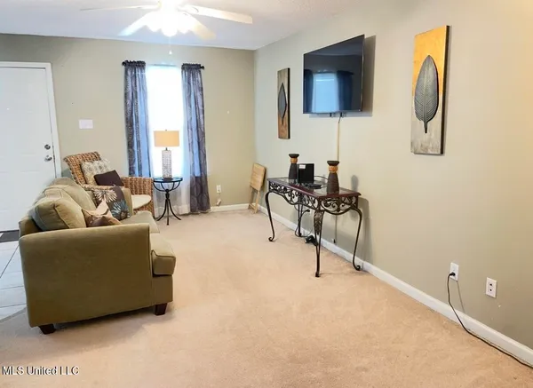 $1,500 | 5080 Gautier Vancleave Road, Unit E4, Gautier, MS 39553