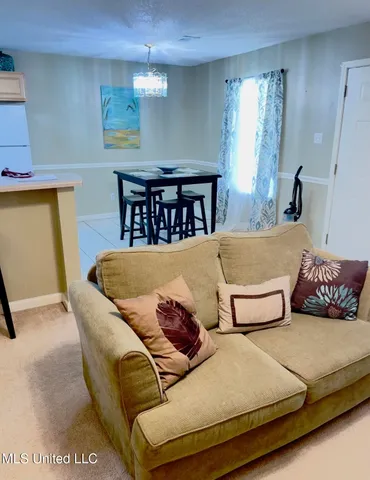 $1,600 | 5080 Gautier Vancleave Road, Unit E3, Gautier, MS 39553