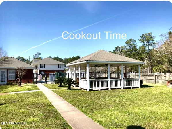 $1,500 | 5080 Gautier Vancleave Road, Unit E4, Gautier, MS 39553