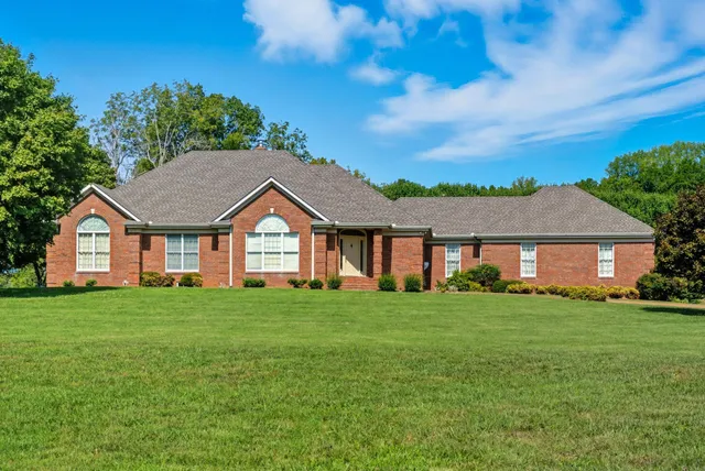 $575,000 | 4552 Highway 49 West, Springfield, TN 37172