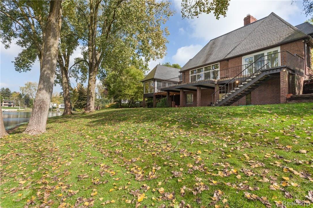 32487 Scottsdale Road Farmington, MI 48334 - Photo 24 of 32 21.5 IMG_4449