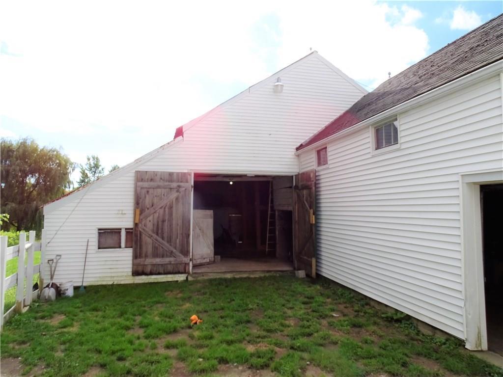 104 River Road Windham, ME 04062 - Photo 4 of 22 Barn Entrance