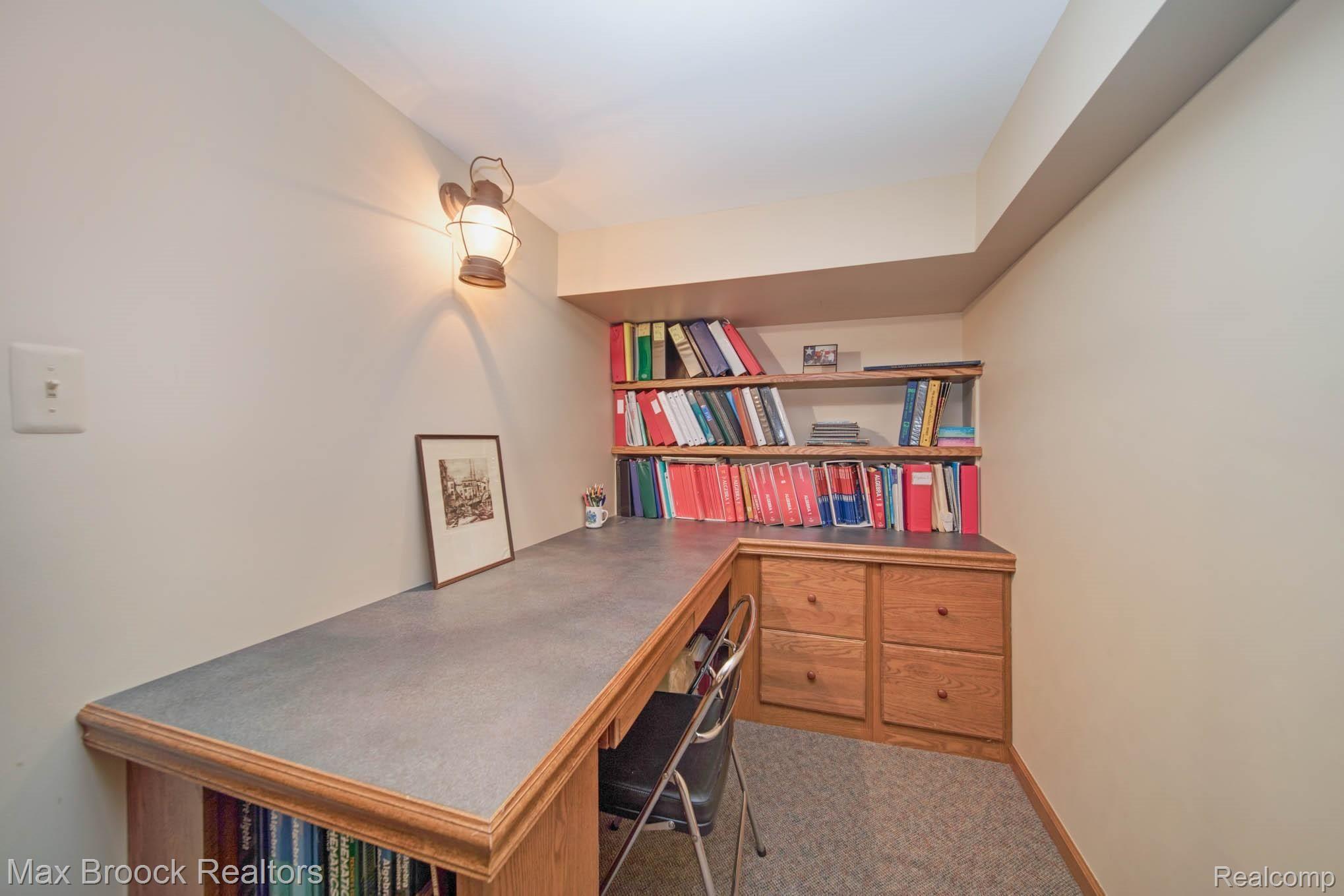 582 Overbrook Road Bloomfield Hills, MI 48302 - Photo 37 of 56 582 Overbrook_48_9.jpg