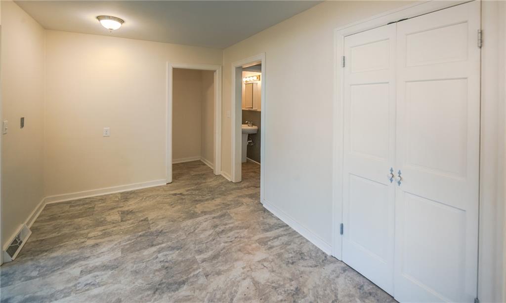 36 Willow Road Anderson, IN 46011 - Photo 8 of 35 Gallery Image 8