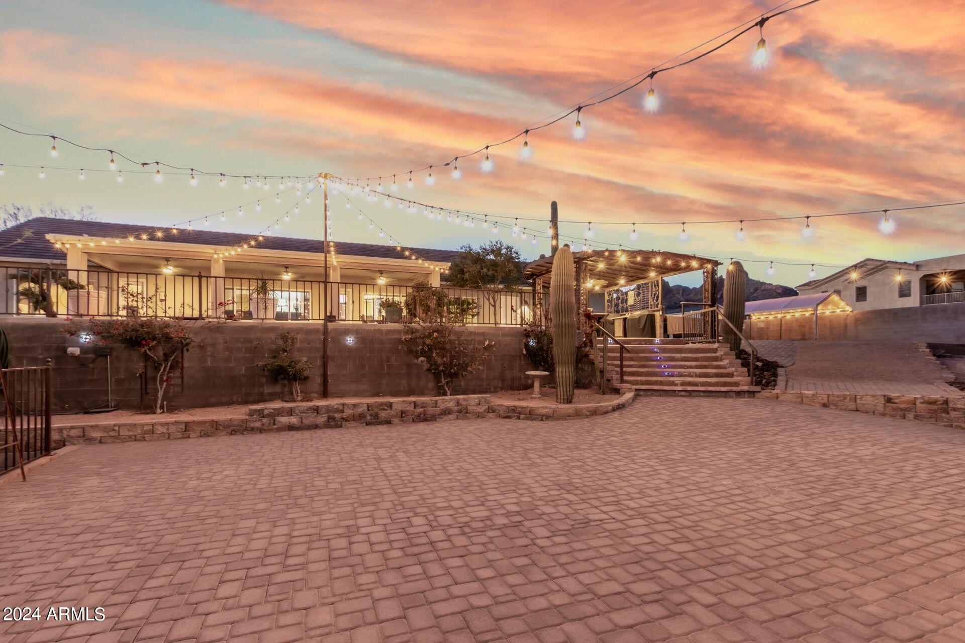 5169 North Idaho Road Apache Junction, AZ 85119 - Photo 11 of 107 48 updated 1