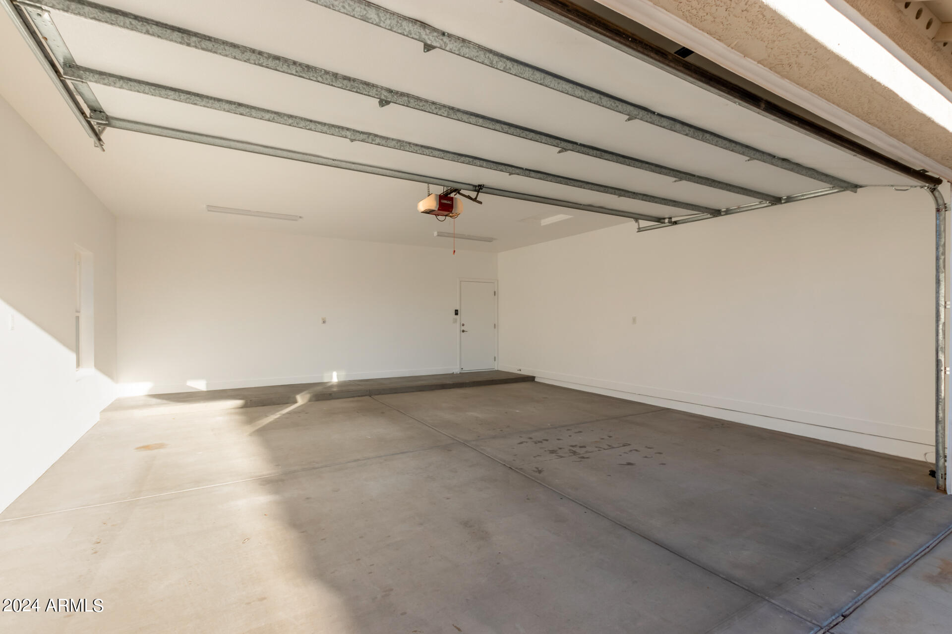 5169 North Idaho Road Apache Junction, AZ 85119 - Photo 51 of 107 Garage 1