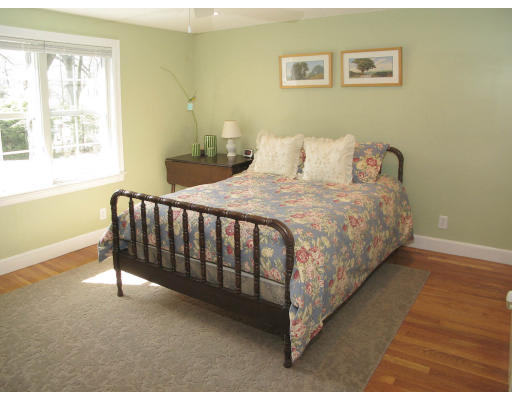 10 Oxford Road Longmeadow, MA 01106 - Photo 23 of 30 Gallery Image 23