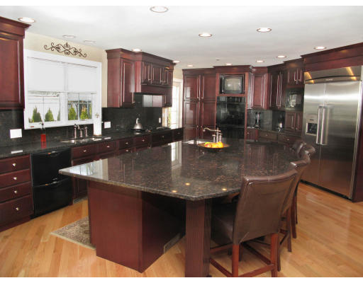 10 Oxford Road Longmeadow, MA 01106 - Photo 7 of 30 Gallery Image 7