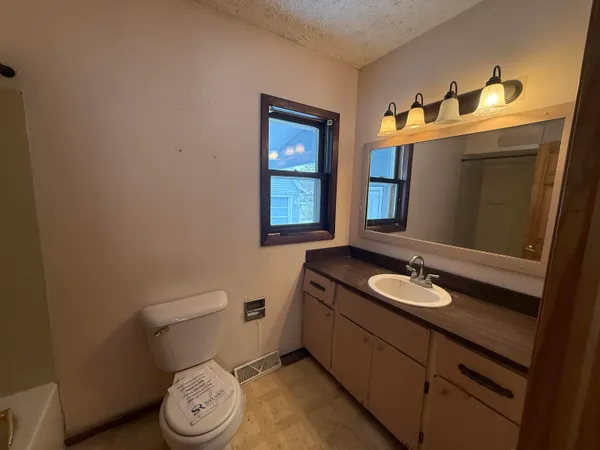 $84,900 | 6418 County Road North, Arpin, WI 54410