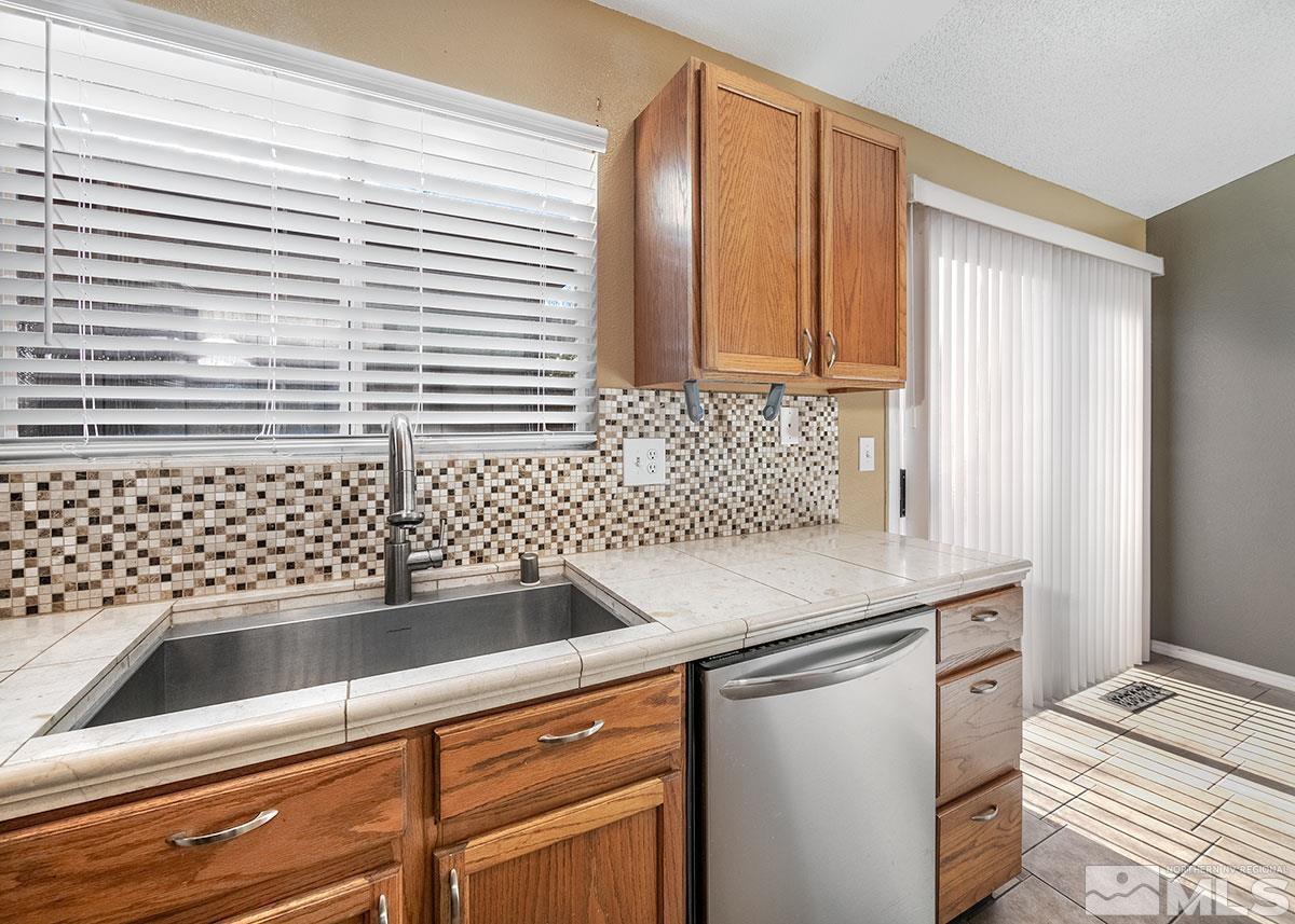 8048 Anchor Point Drive Reno, NV 89506 - Photo 9 of 22 Photo 9