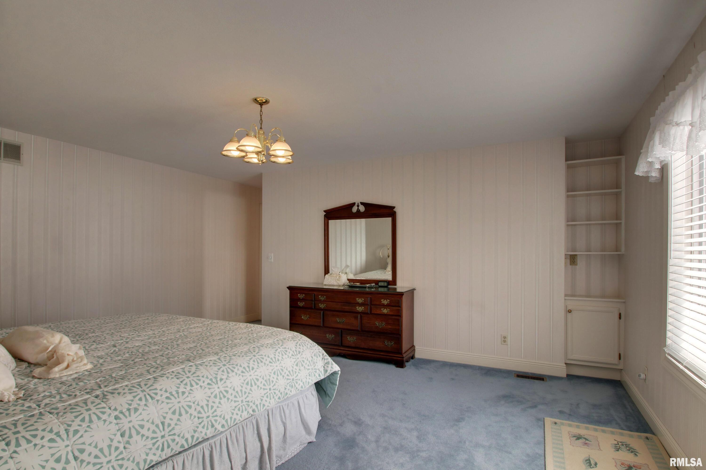 3131 Acadia Way Quincy, IL 62301 - Photo 12 of 26