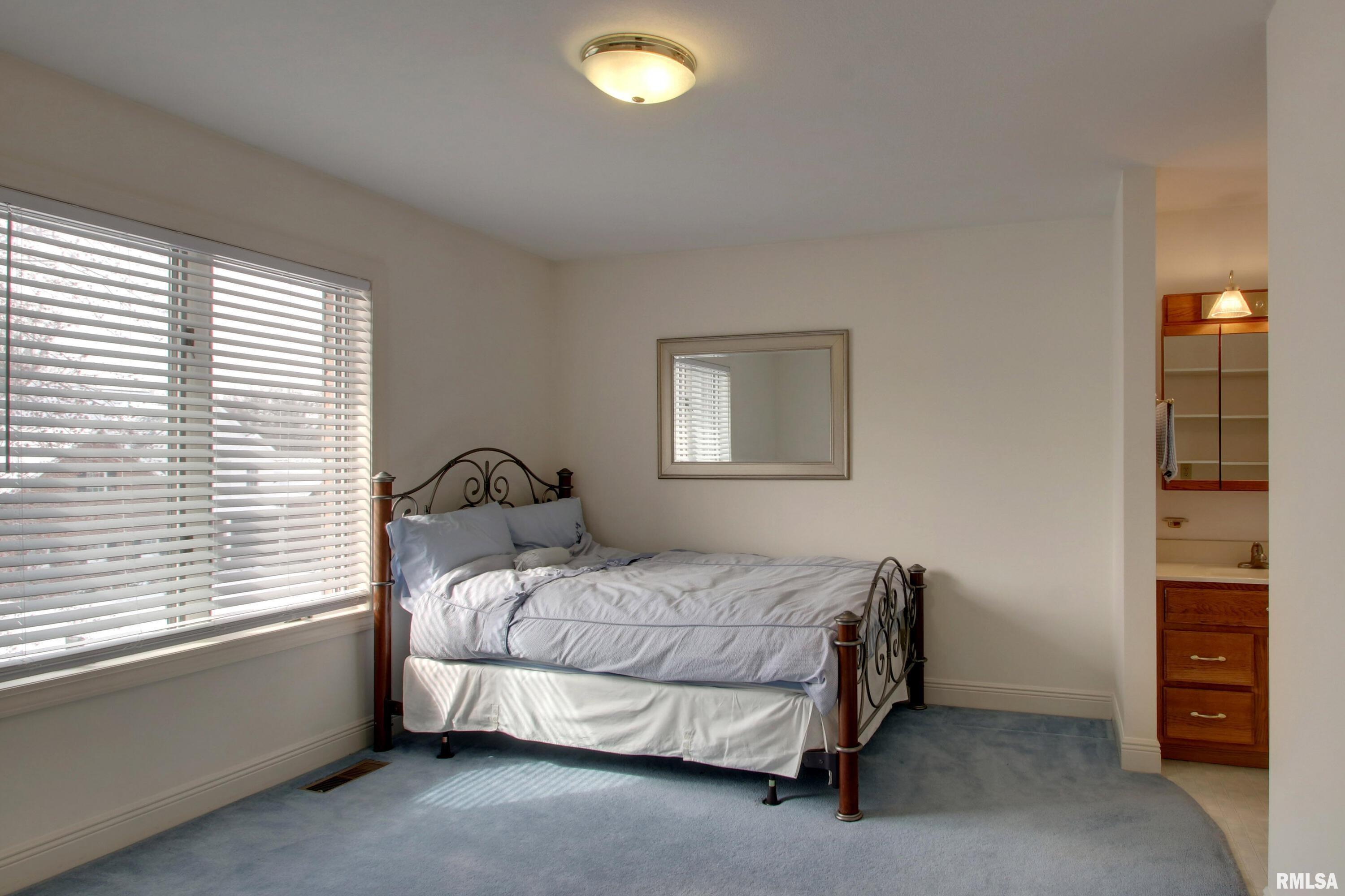 3131 Acadia Way Quincy, IL 62301 - Photo 15 of 26