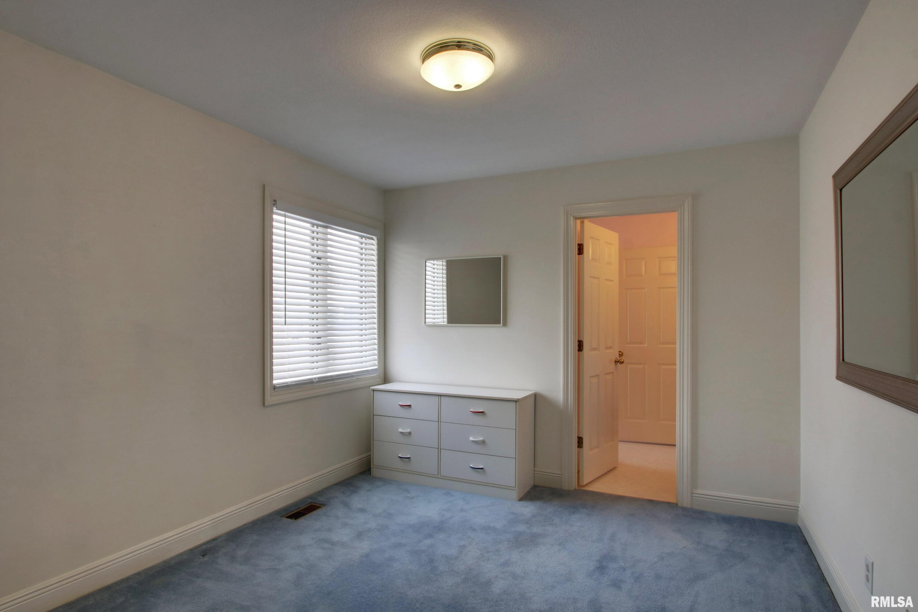 3131 Acadia Way Quincy, IL 62301 - Photo 16 of 26