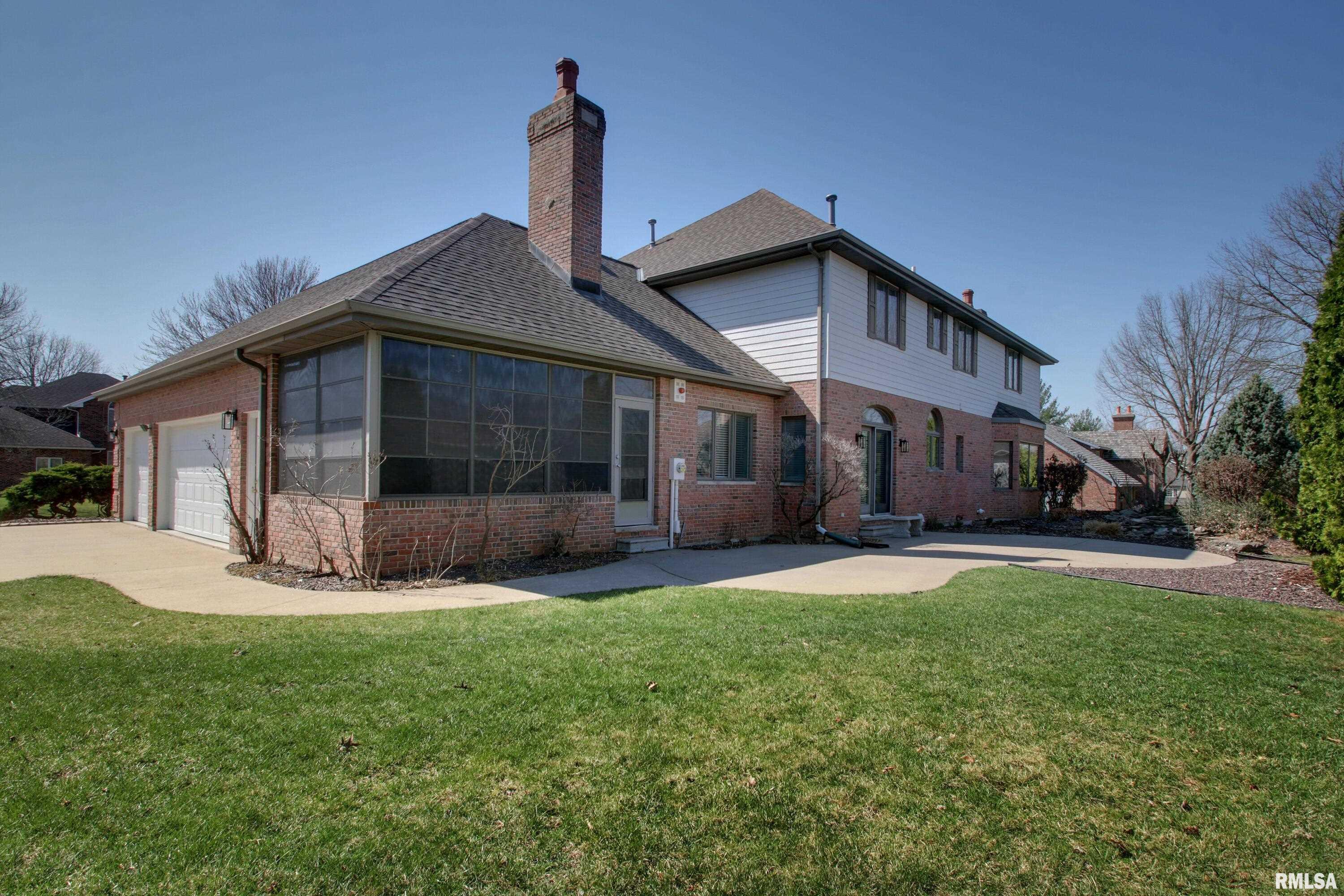 3131 Acadia Way Quincy, IL 62301 - Photo 2 of 26