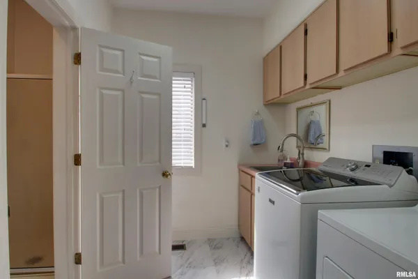 $599,000 | 3131 Acadia Way, Quincy, IL 62301