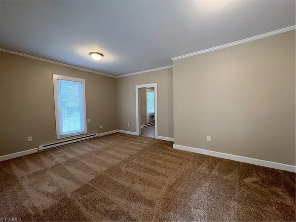 $925 | 728 Davis Street, Eden, NC 27288