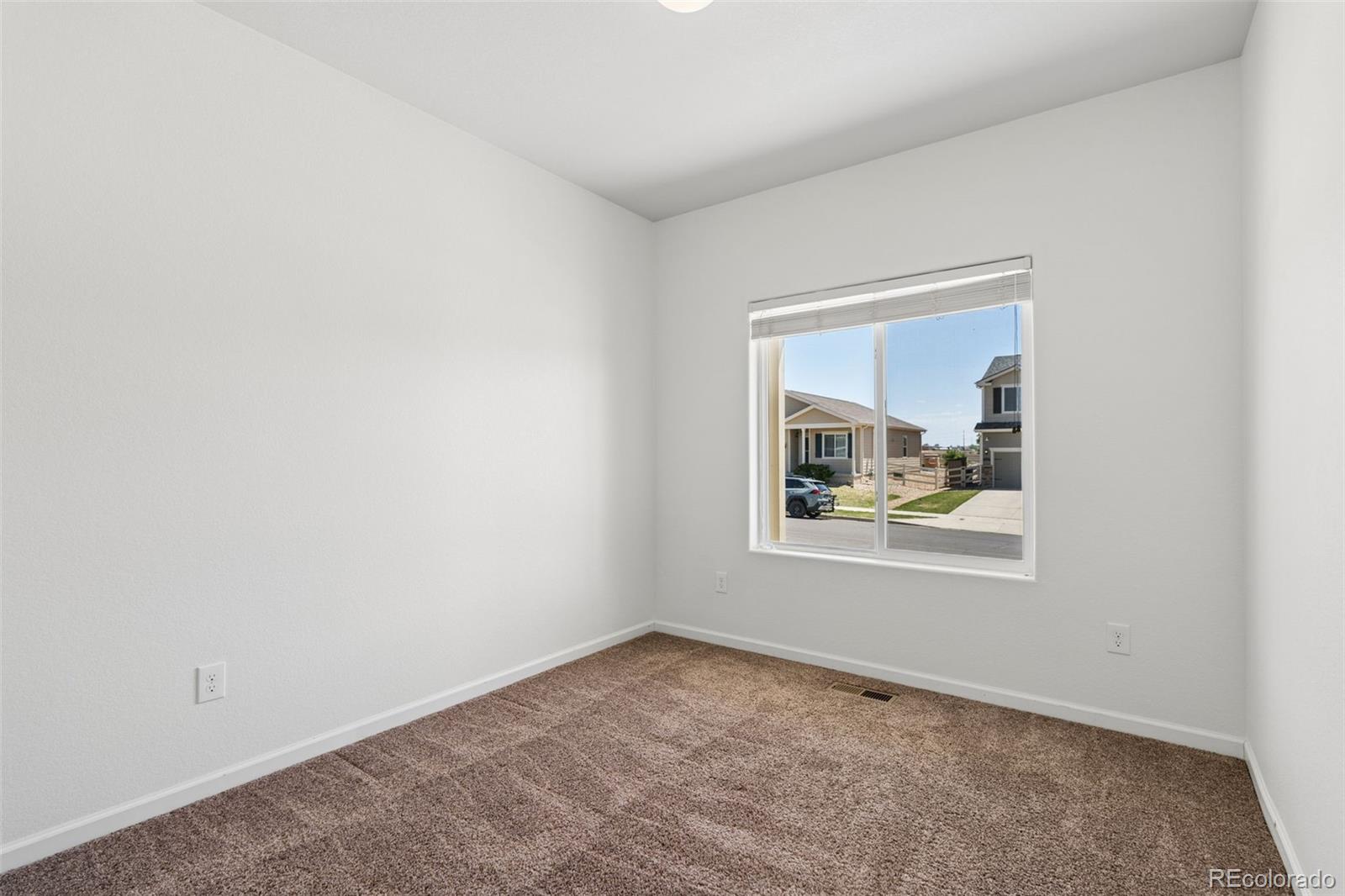 5033 Liberty Ridge Dacono, CO 80514 - Photo 12 of 31
