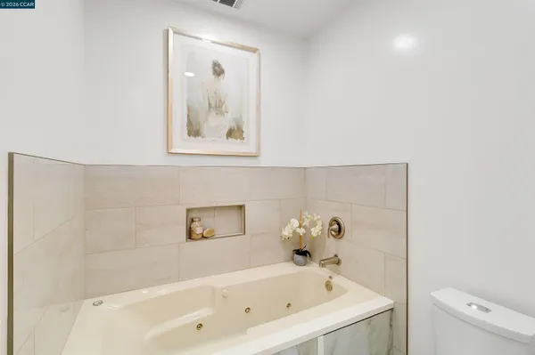 $1,100,000 | 3882 Chestnut Avenue, Concord, CA 94519