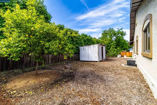 $1,100,000 | 3882 Chestnut Avenue, Concord, CA 94519