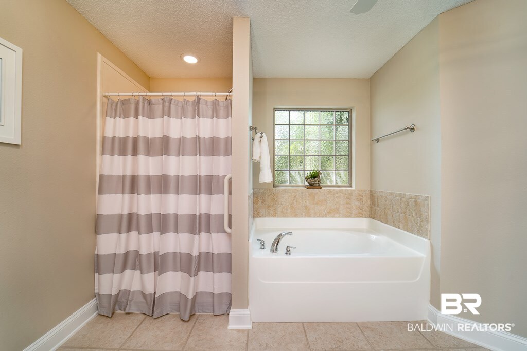 1055 Destin Avenue Foley, AL 36535 - Photo 15 of 26 Garden Tub Separate Showe
