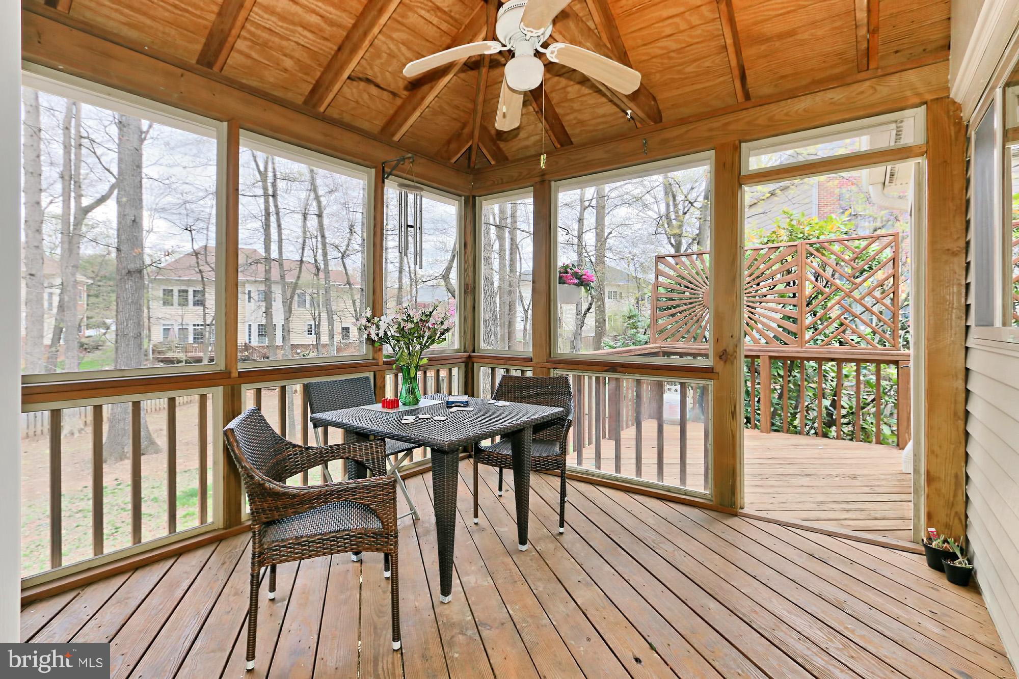 5467 Ashleigh Road Fairfax, VA 22030 - Photo 8 of 30 Main Level Screened In Porch Off of Family Room