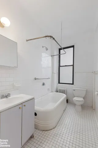 $2,500,000 | 255 West 84th Street, Unit 3E | Upper West Side