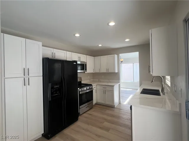 $2,200 | 7909 West Gilmore Avenue, Las Vegas, NV 89129