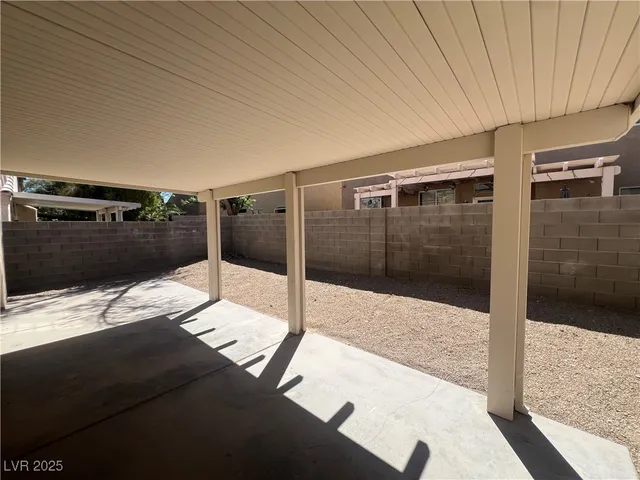 $2,200 | 7909 West Gilmore Avenue, Las Vegas, NV 89129