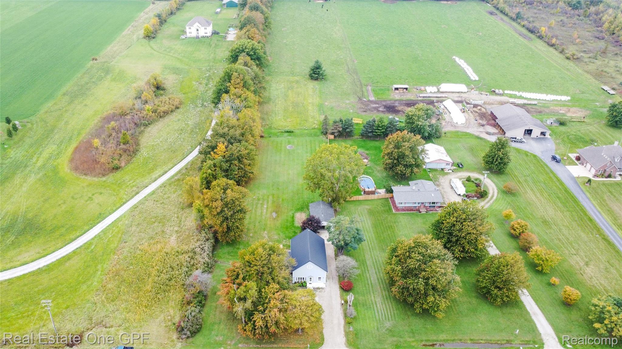 6765 North Road Fort Gratiot, MI 48059 - Photo 53 of 74 073.jpg