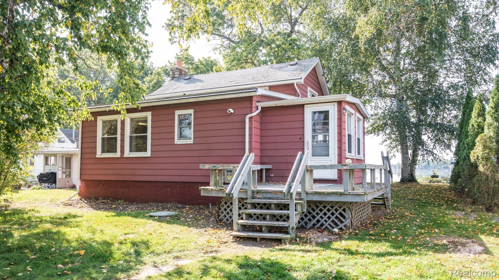 735 Glazier Road Chelsea, MI 48118 - Photo 25 of 35 BackAngle.jpg