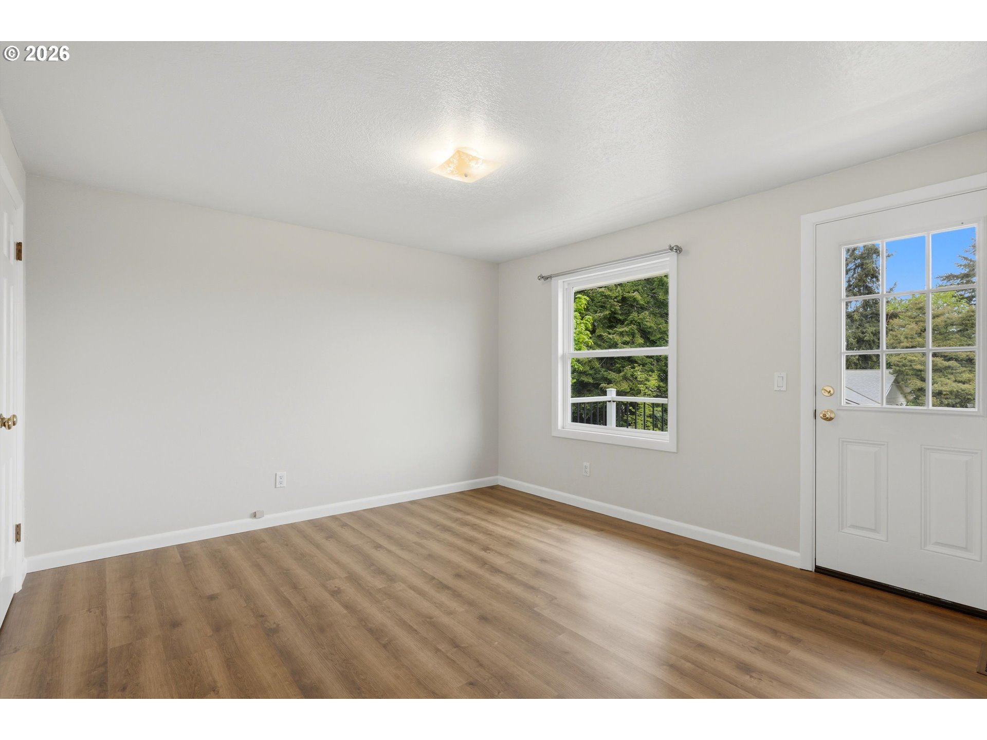 10055 Southwest Inez Street Portland, OR 97224 - Photo 22 of 48 Bedroom