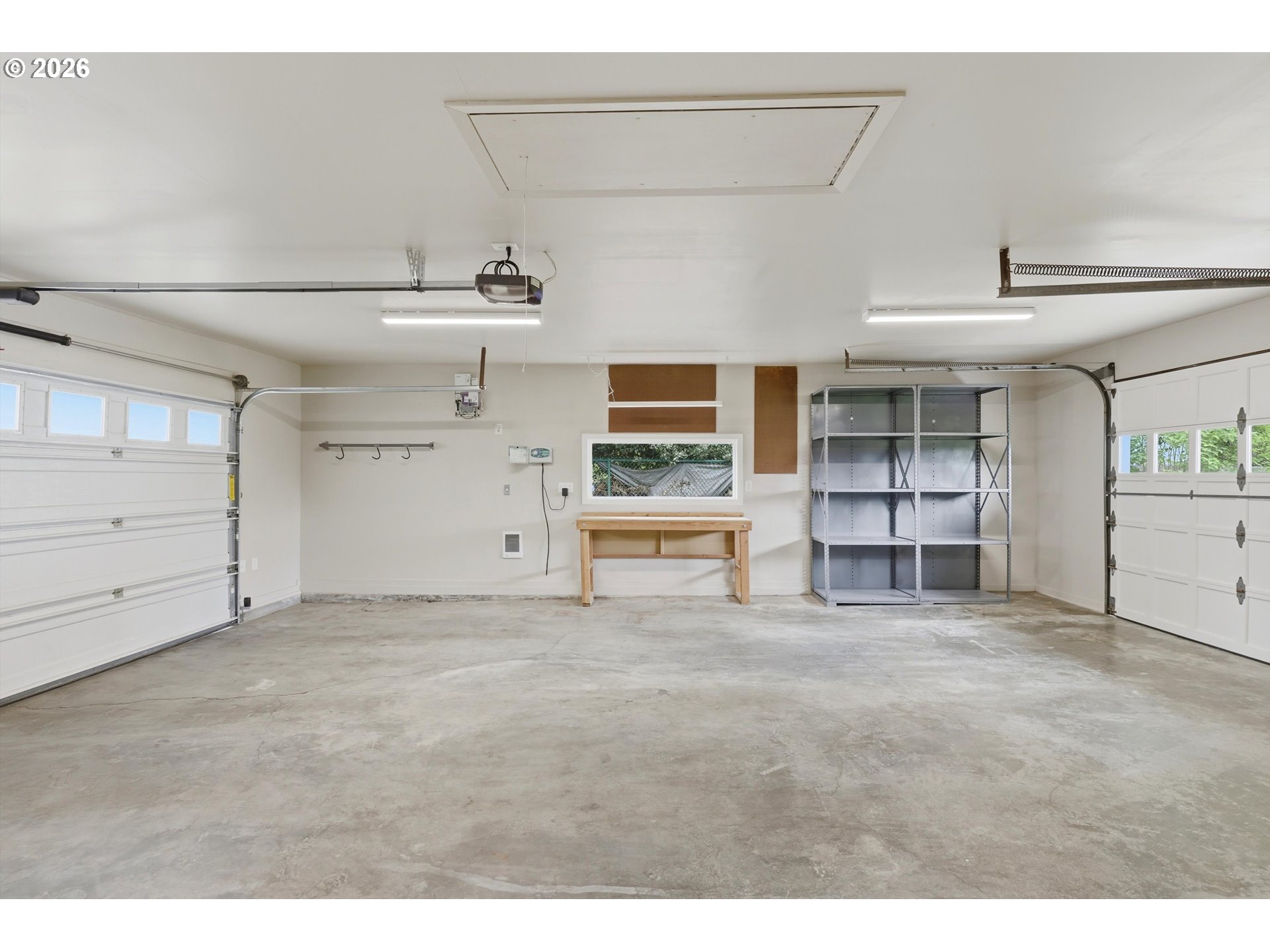 10055 Southwest Inez Street Portland, OR 97224 - Photo 33 of 48 Garage
