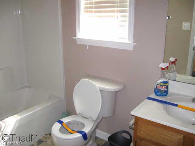2664 Lamb Road Lexington, NC 27295 - Photo 7 of 7 Other. Bathroom.