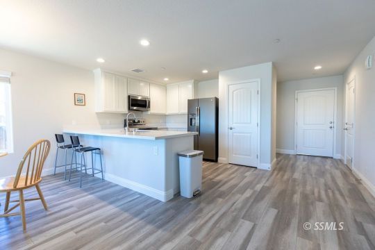 930 West Sullivan Avenue Ridgecrest, CA 93555 - Photo 5 of 29