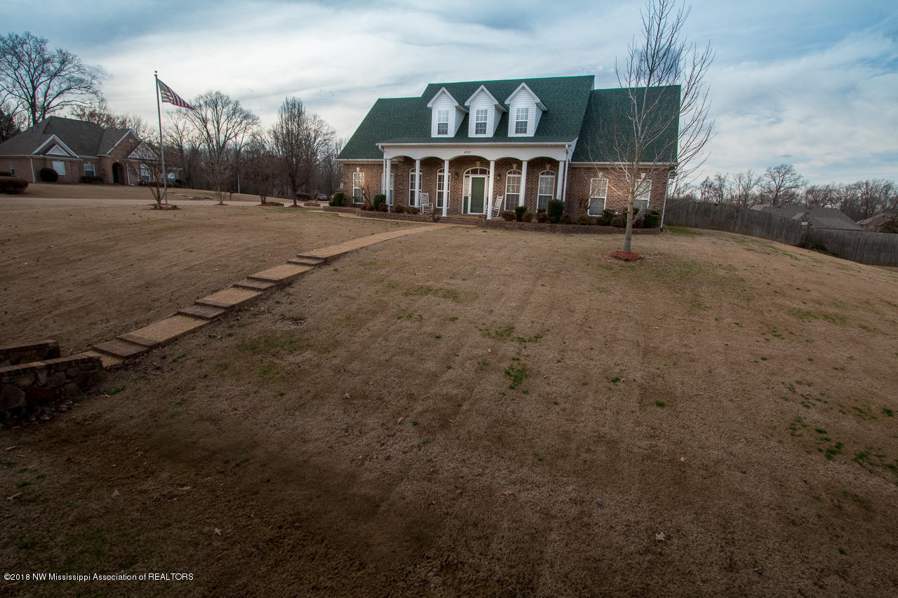 4703 Medora Drive Olive Branch, MS 38654 - Photo 3 of 31 Medora-5212-HDR-3