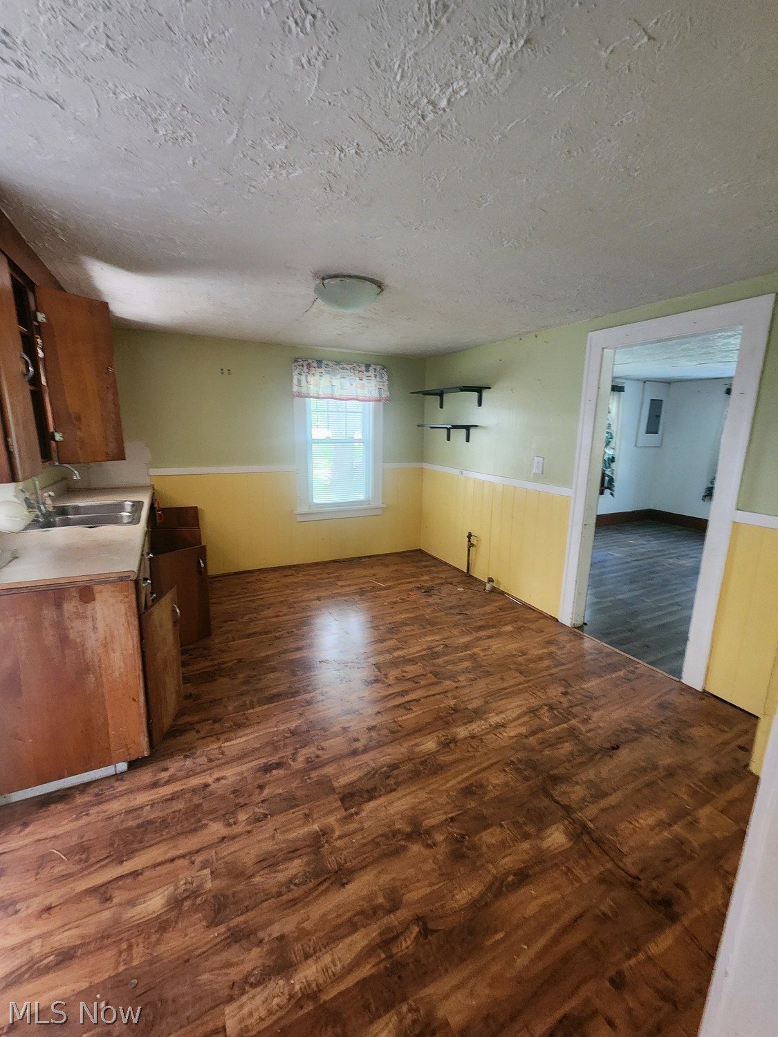 826 Hardy Road Painesville, OH 44077 - Photo 3 of 12 Gallery Image 3