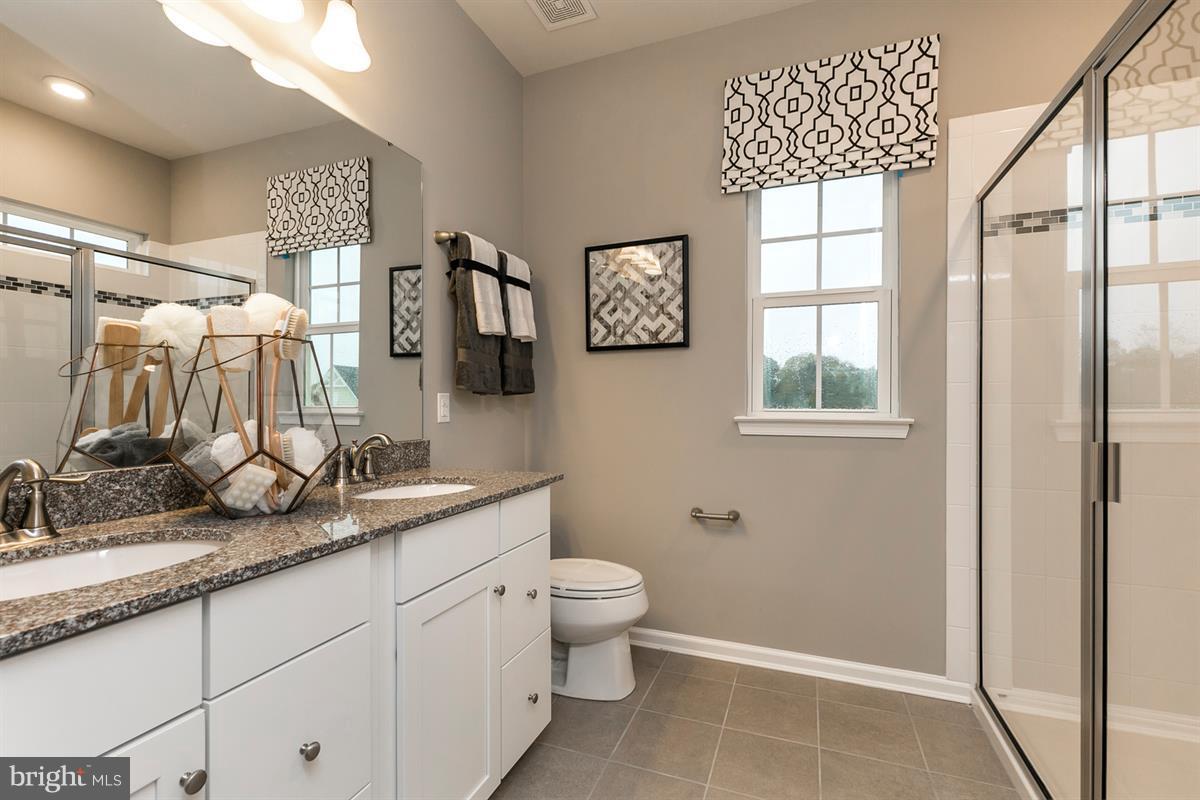 2718 Fredericksburg Road Hanover, MD 21076 - Photo 12 of 30 Owner's bath