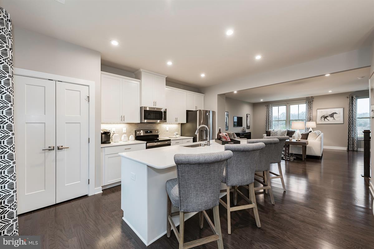 2718 Fredericksburg Road Hanover, MD 21076 - Photo 8 of 30 Large kitchen island