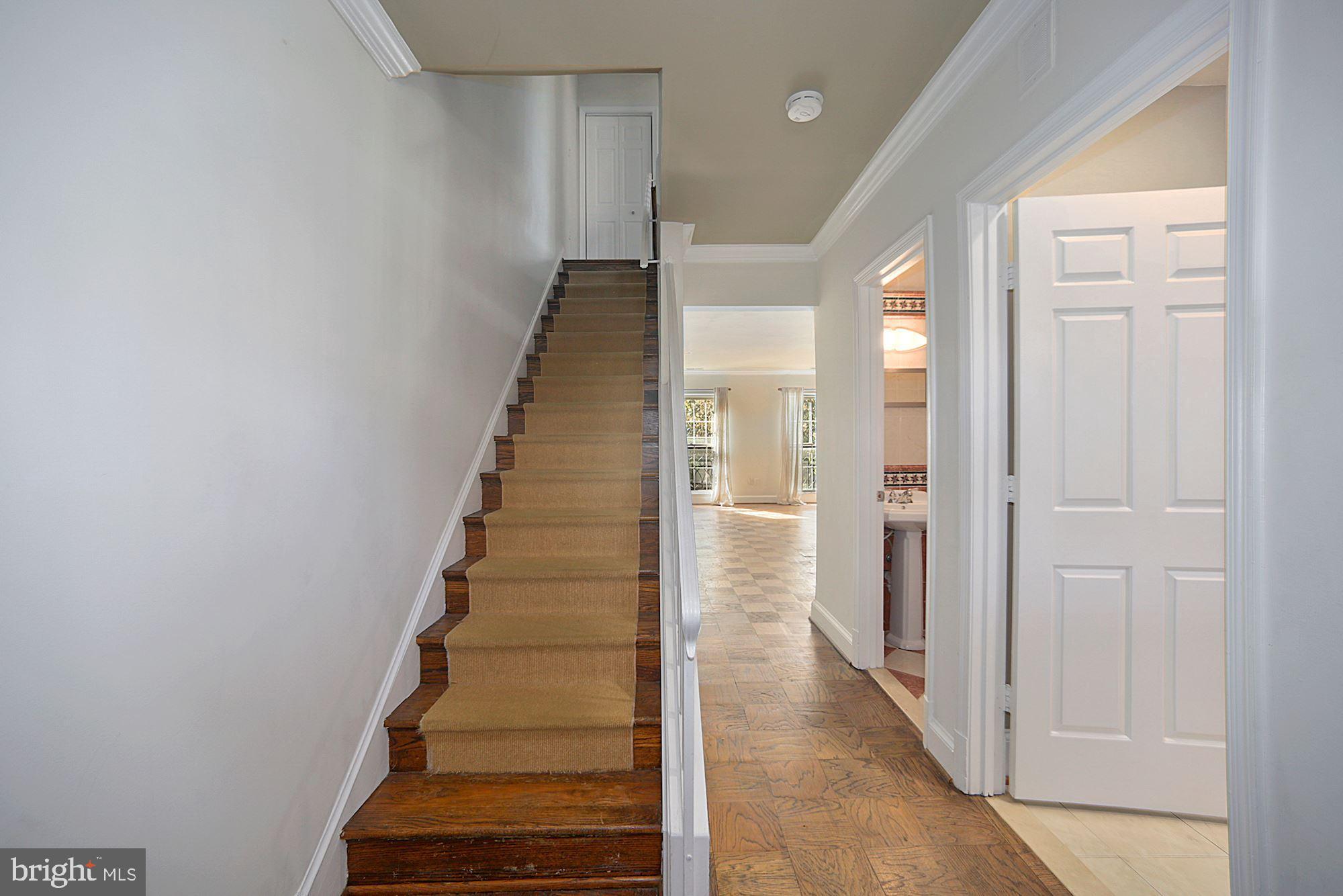 3241 Sutton Place Northwest, Unit B Washington, DC 20016 - Photo 4 of 35 Foyer