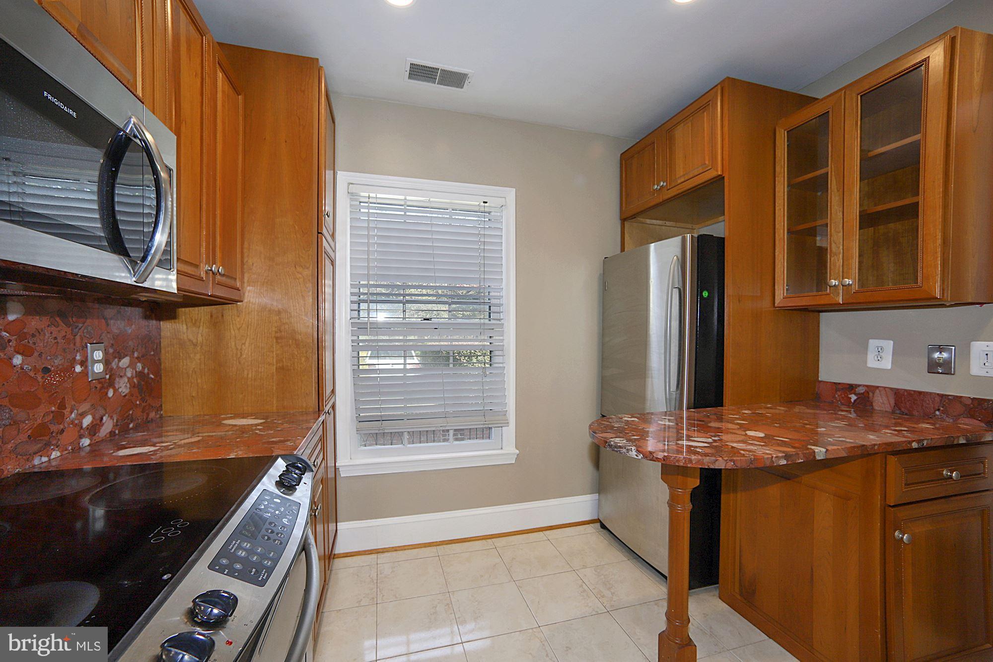 3241 Sutton Place Northwest, Unit B Washington, DC 20016 - Photo 6 of 35 Kitchen