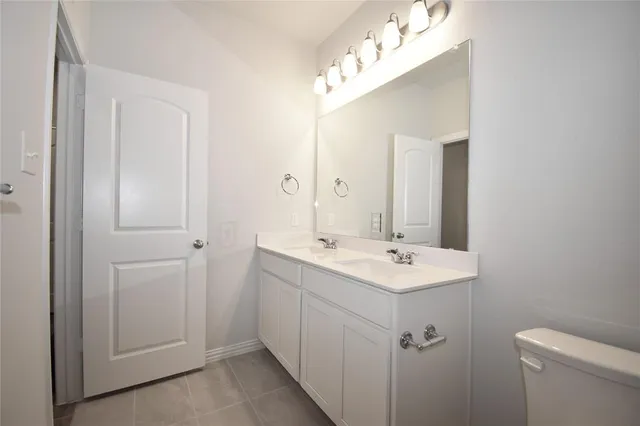 $2,350 | 5408 Locke Drive, Denton, TX 76207