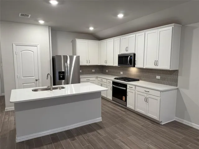 $2,350 | 5408 Locke Drive, Denton, TX 76207