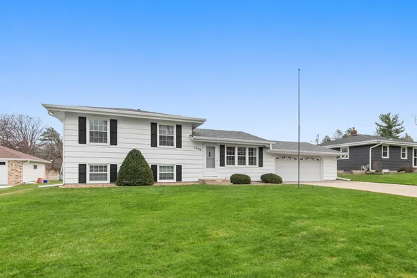 $375,000 | 3400 Ebba Street, White Bear Lake, MN 55110
