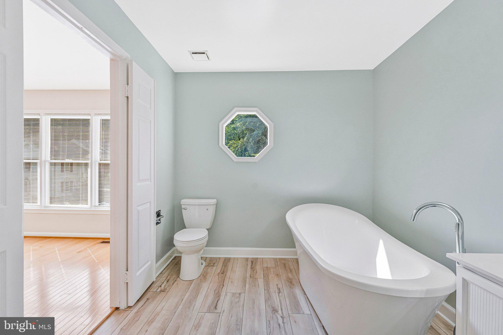7204 Olde Lantern Way Springfield, VA 22152 - Photo 20 of 35 Gallery Image 20