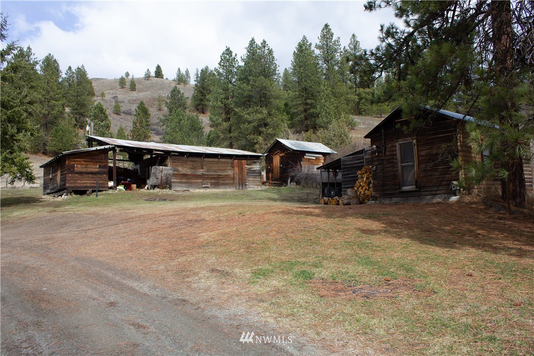 28 Trout Creek Road Republic, WA 99166 - Photo 15 of 21