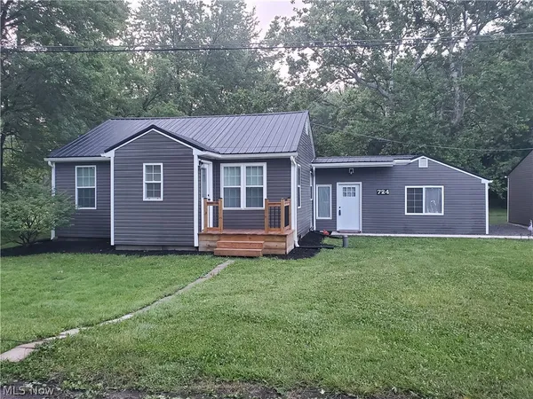 $198,500 | 724 Briggs Road, Leavittsburg, OH 44430