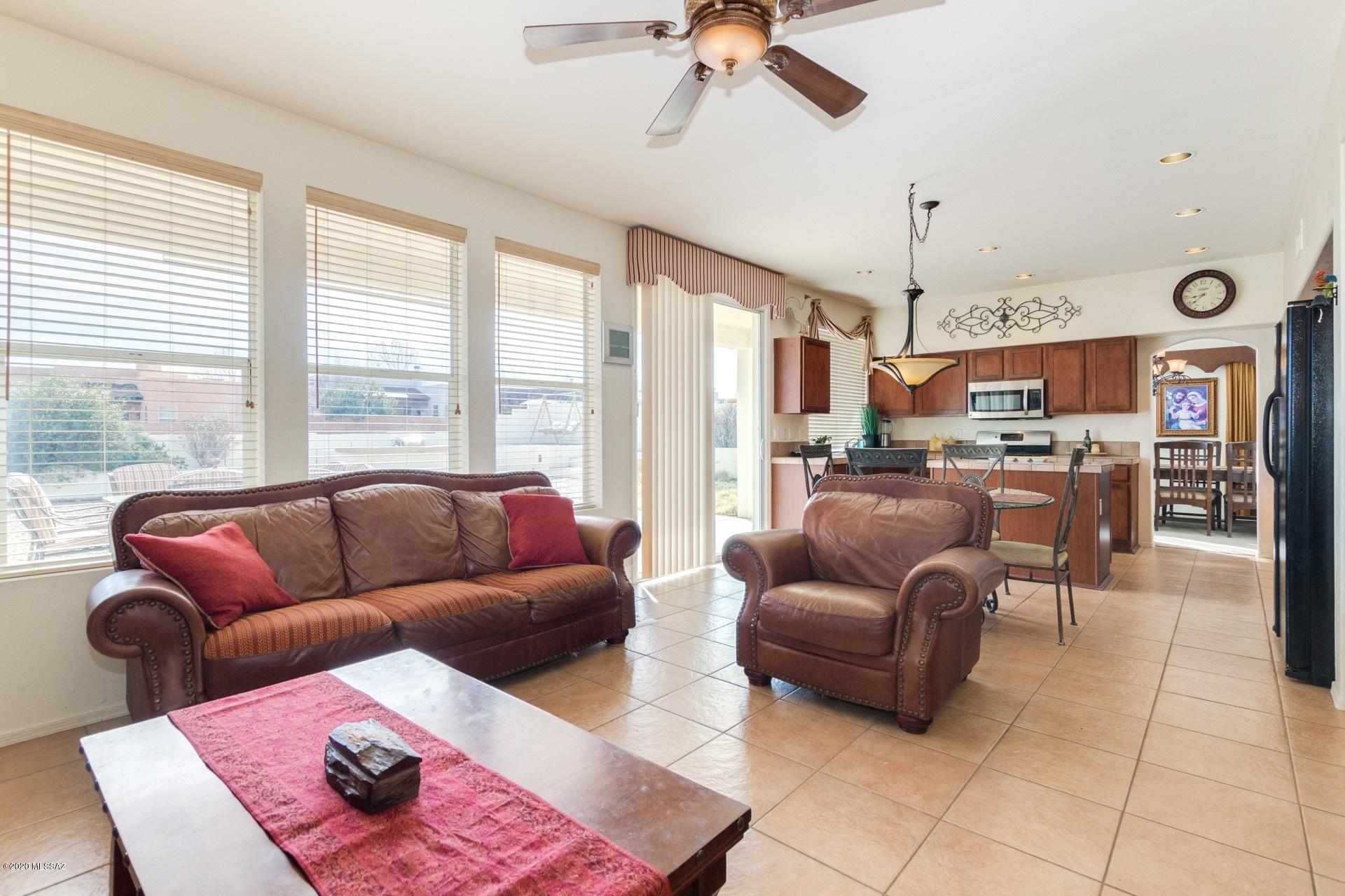 359 Via Capri Rio Rico, AZ 85648 - Photo 20 of 41