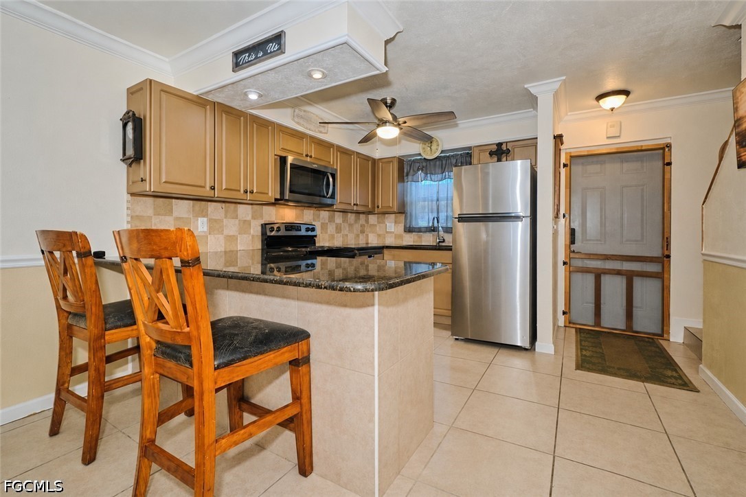 6777 Winkler Road, Unit 142 Fort Myers, FL 33919 - Photo 8 of 38