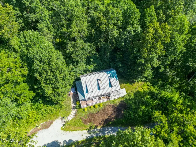 $394,900 | 4195 Walker Mountain Road, Bristol, VA 24202