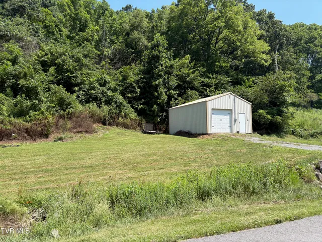 $394,900 | 4195 Walker Mountain Road, Bristol, VA 24202